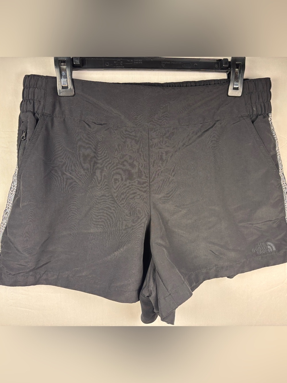 The North Face RAGE Black Geometric Nylon
Shorts Women's Large Gorpcore